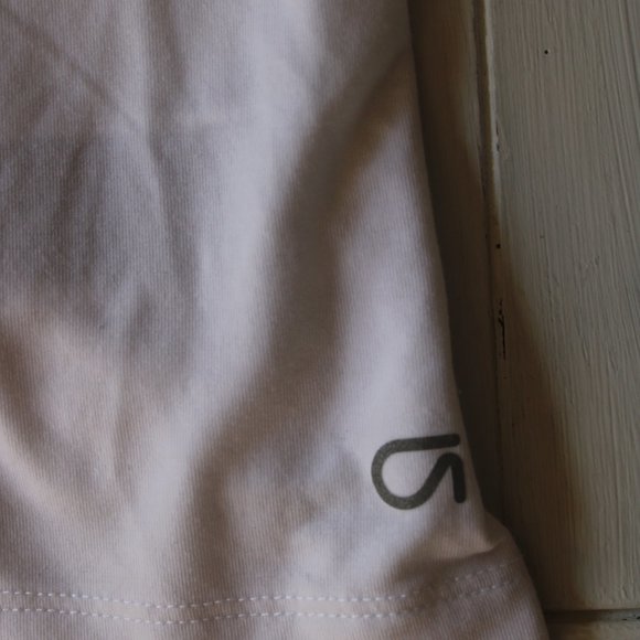 White Open Back Active T-Shirt, GAP - Picture 4 of 7